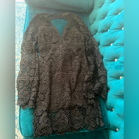 Lace mid length dress - Picture 1 of 5